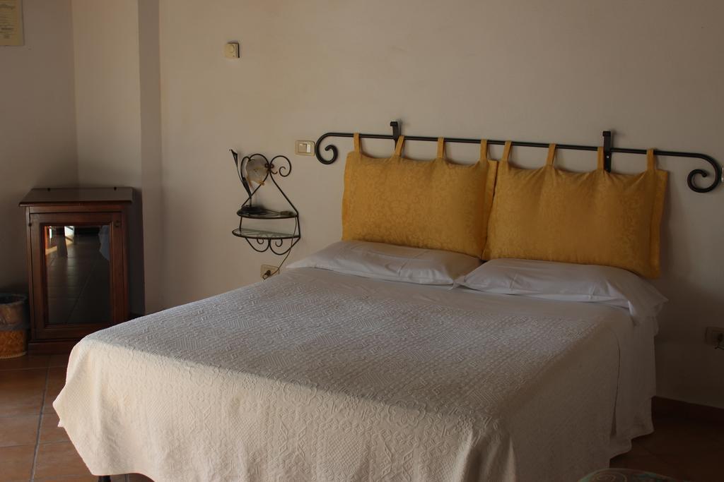 Agriturismo Il Poggiolo مونتيميرانو الغرفة الصورة